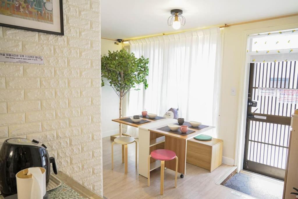 House Mongja Hotel Seoul Exterior photo